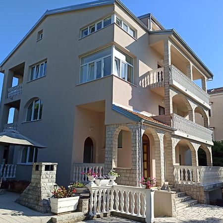 Villa Rea Малинска Экстерьер фото
